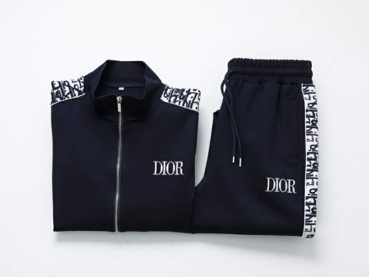 Picture of Dior Sweater Suits _SKUDiorM-3XL25wr0238479